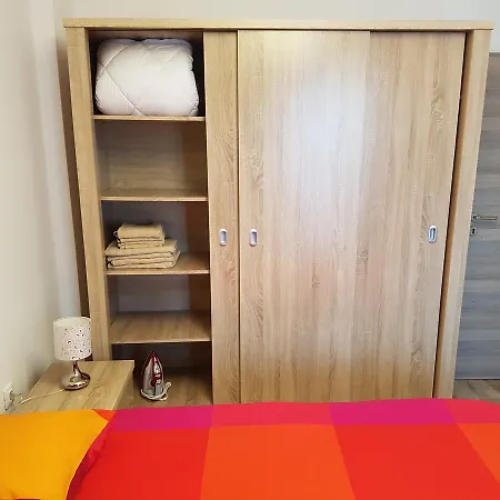 Apartament Holiday * Năvodari
