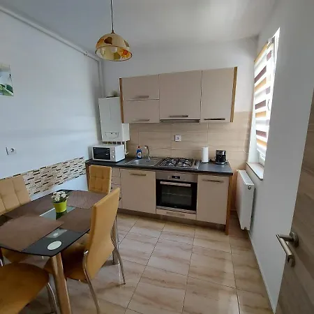Apartament Holiday *